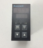 Контроллер Honeywell UDC 1500